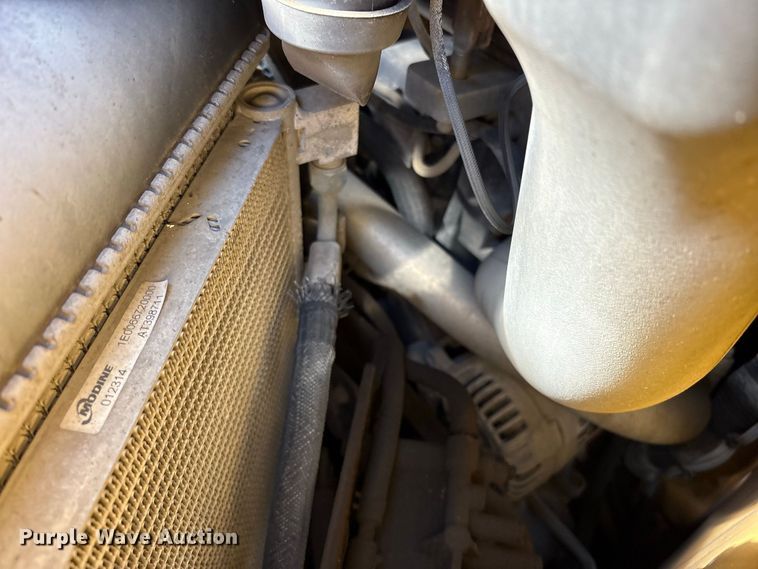 image for item FJ2010 2014 John Deere 328E skid steer loader