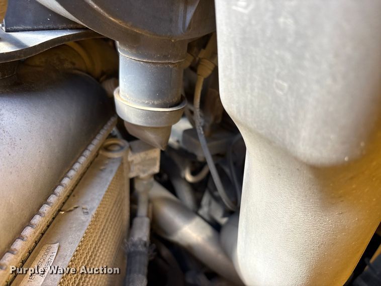 image for item FJ2010 2014 John Deere 328E skid steer loader