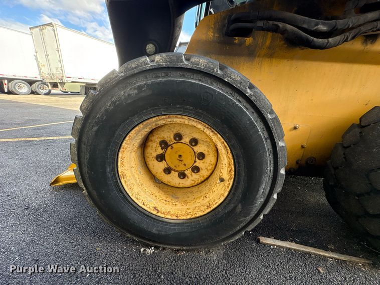 image for item FJ2010 2014 John Deere 328E skid steer loader