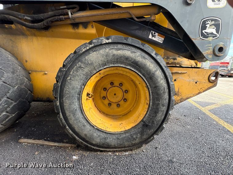 image for item FJ2010 2014 John Deere 328E skid steer loader