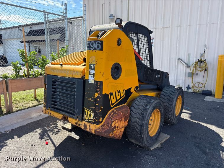 image for item FJ2011 2002 JCB 190 skid steer loader