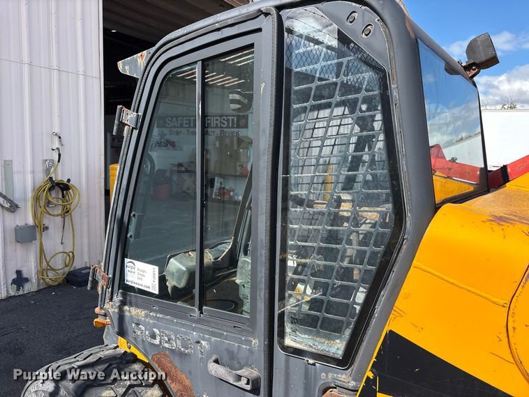 image for item FJ2011 2002 JCB 190 skid steer loader