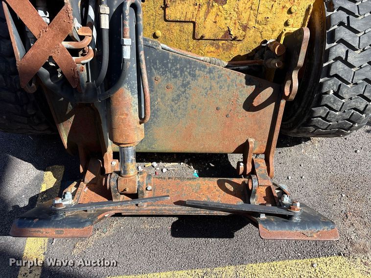 image for item FJ2011 2002 JCB 190 skid steer loader