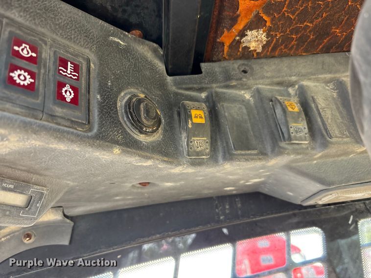 image for item FJ2011 2002 JCB 190 skid steer loader