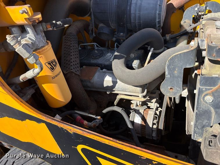 image for item FJ2011 2002 JCB 190 skid steer loader
