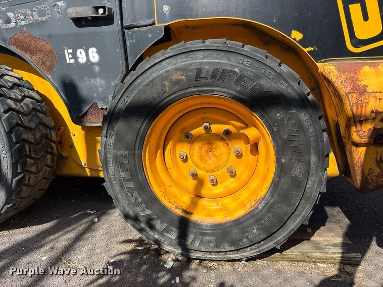 image for item FJ2011 2002 JCB 190 skid steer loader
