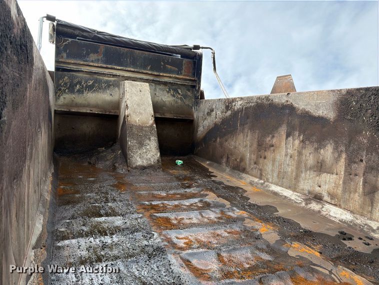 image for item FJ2012 2008 Sterling Truck L8500 Series dump truck