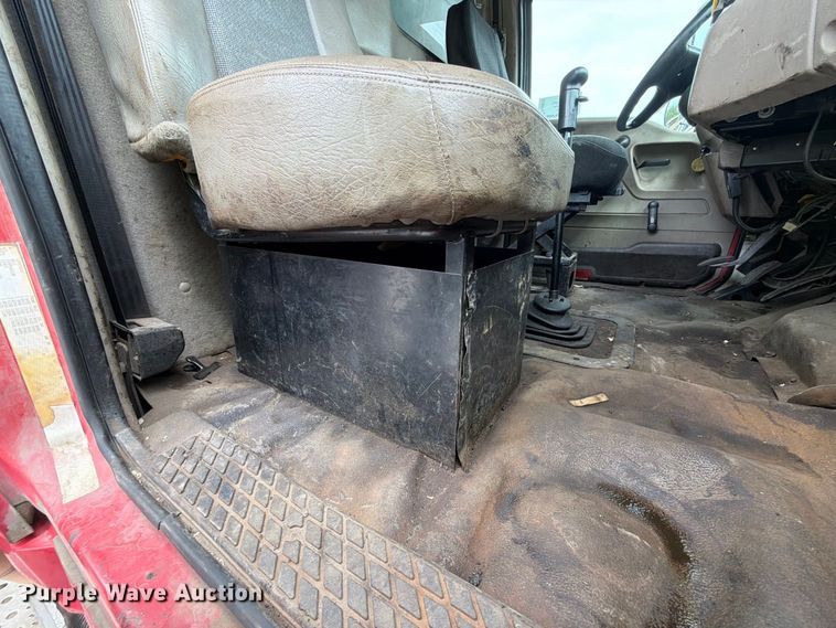 image for item FJ2012 2008 Sterling Truck L8500 Series dump truck