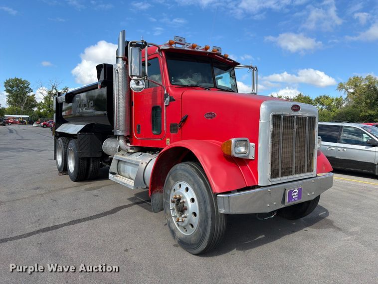image for item FJ2013 2005 Peterbilt 357 dump truck