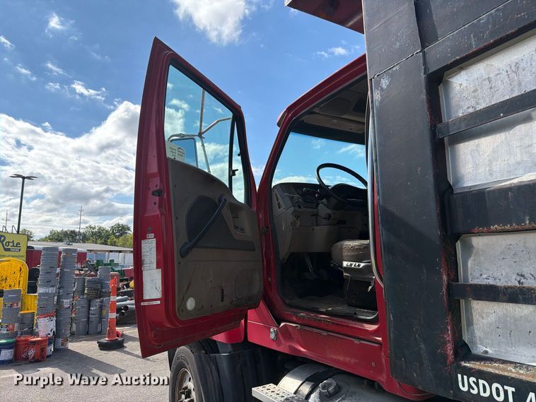 image for item FJ2014 2008 Sterling Truck L9500 Series dump truck