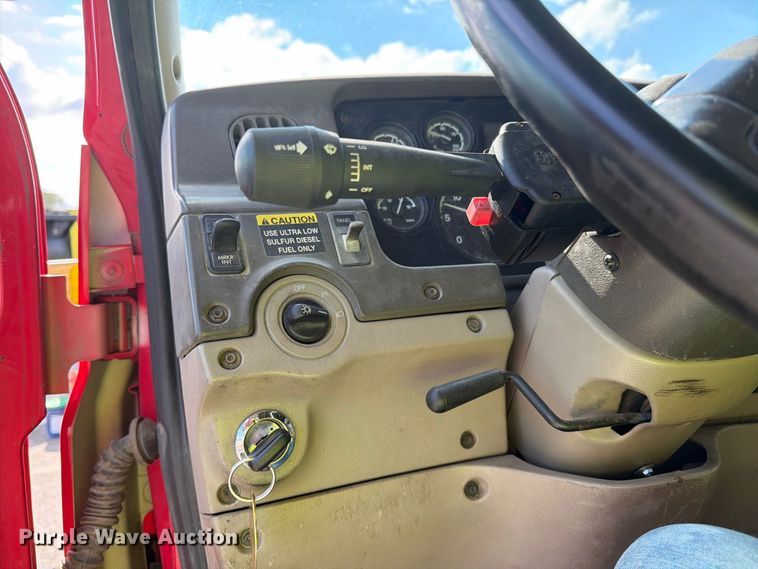 image for item FJ2014 2008 Sterling Truck L9500 Series dump truck