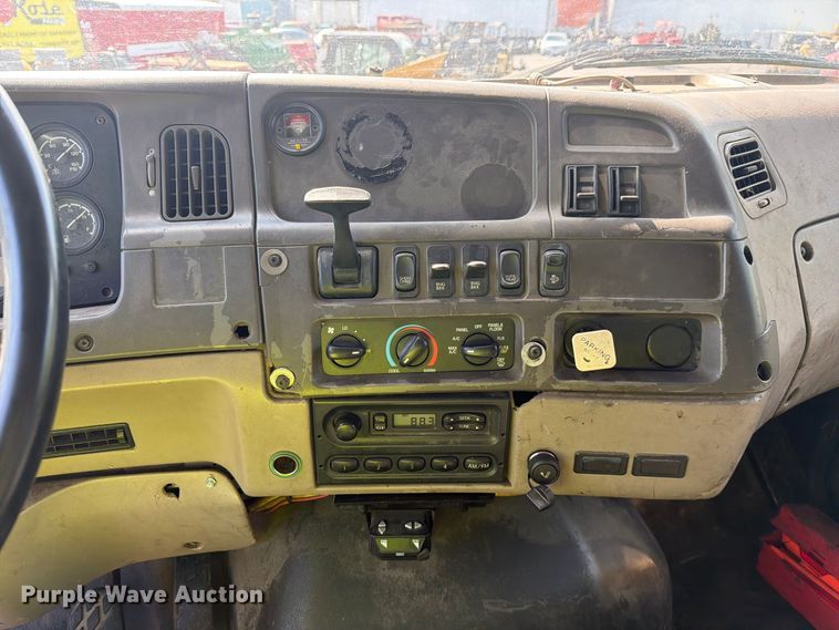 image for item FJ2014 2008 Sterling Truck L9500 Series dump truck