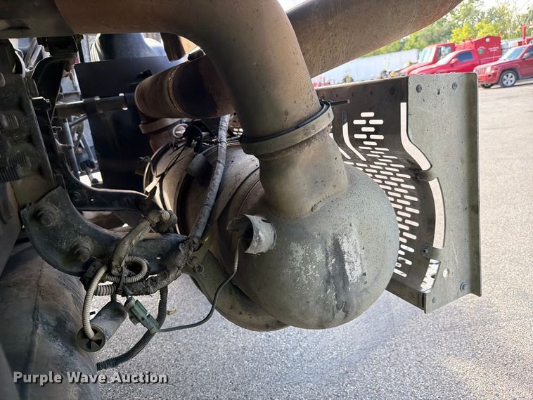 image for item FJ2014 2008 Sterling Truck L9500 Series dump truck