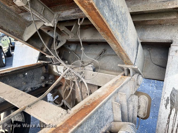 image for item FJ2014 2008 Sterling Truck L9500 Series dump truck