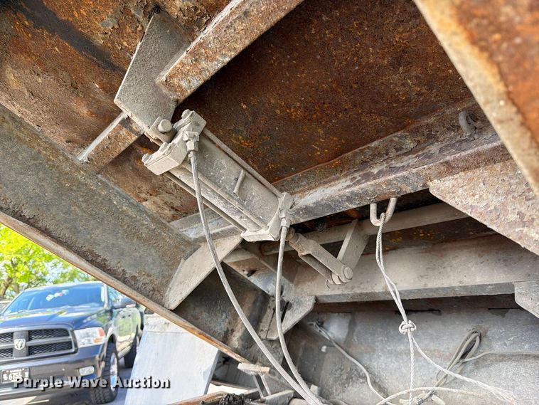 image for item FJ2014 2008 Sterling Truck L9500 Series dump truck