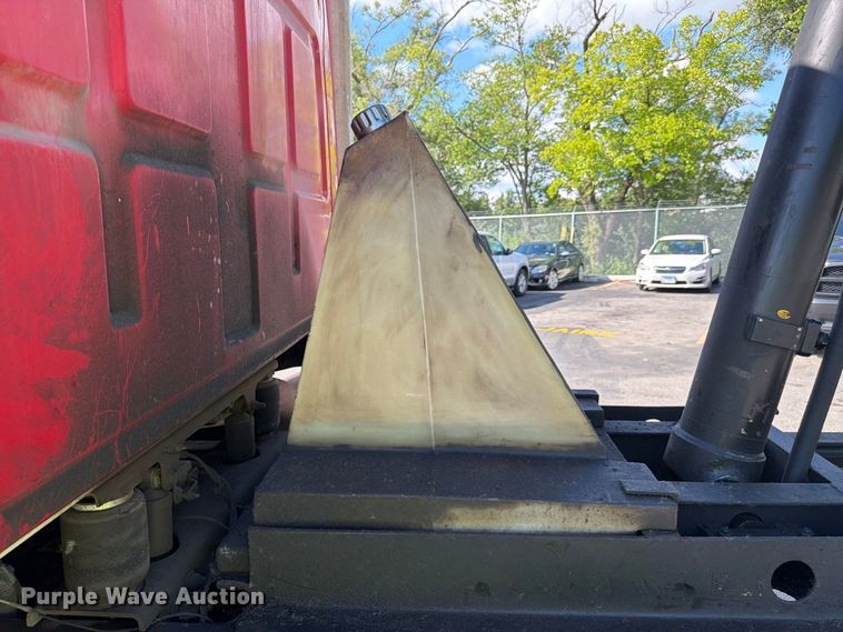 image for item FJ2014 2008 Sterling Truck L9500 Series dump truck