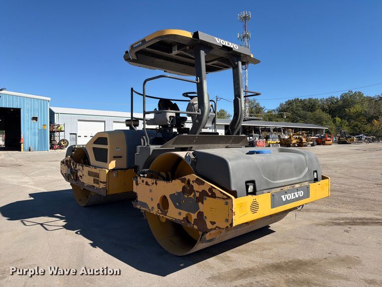 image for item FJ2030 2015 Volvo DD140B double drum vibratory roller