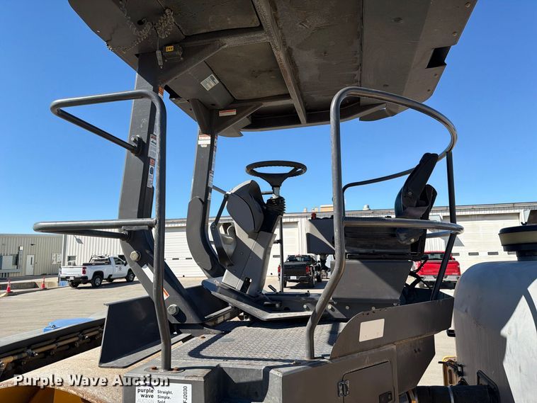 image for item FJ2030 2015 Volvo DD140B double drum vibratory roller