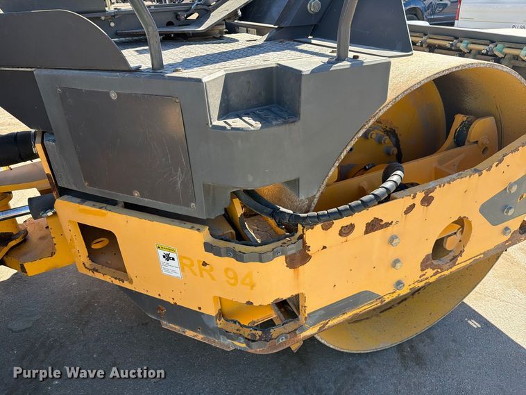 image for item FJ2030 2015 Volvo DD140B double drum vibratory roller