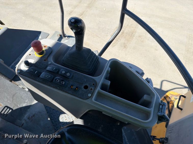 image for item FJ2030 2015 Volvo DD140B double drum vibratory roller