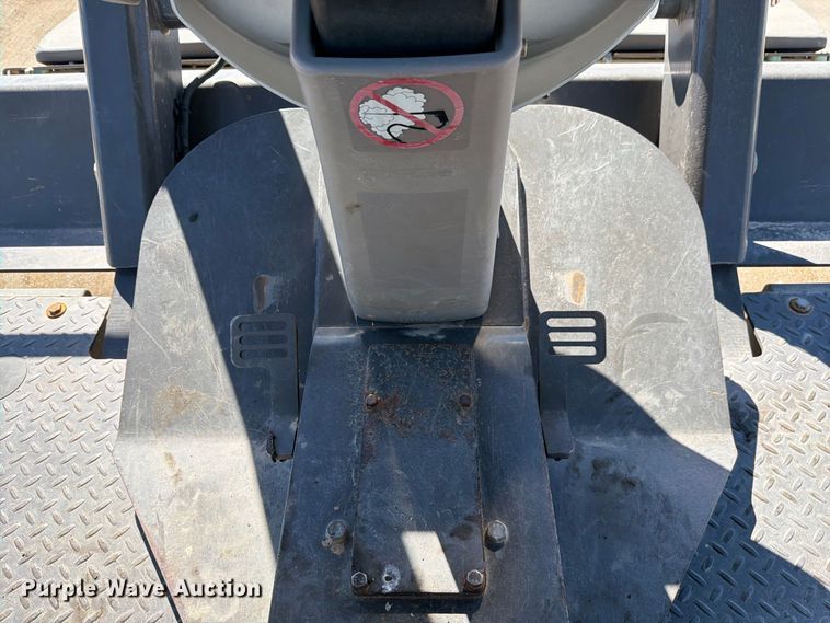 image for item FJ2030 2015 Volvo DD140B double drum vibratory roller