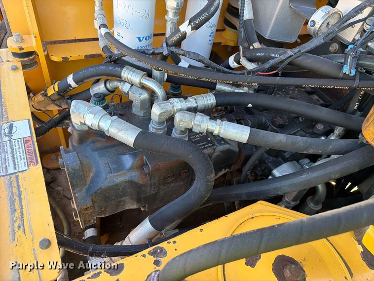 image for item FJ2030 2015 Volvo DD140B double drum vibratory roller