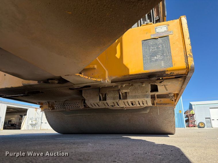 image for item FJ2030 2015 Volvo DD140B double drum vibratory roller