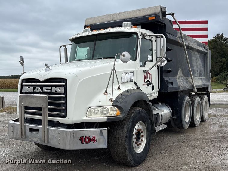 2006 Mack CT713 dump truck