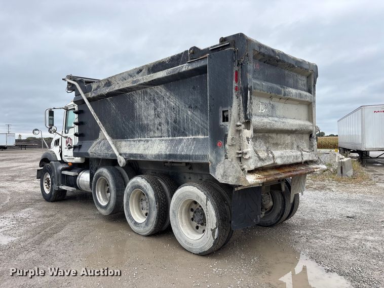 image for item FK2157 2006 Mack CT713 dump truck