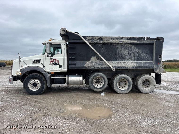 image for item FK2157 2006 Mack CT713 dump truck