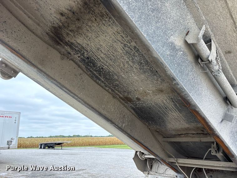 image for item FK2157 2006 Mack CT713 dump truck