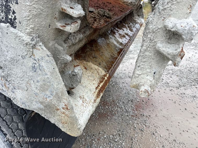 image for item FK2157 2006 Mack CT713 dump truck