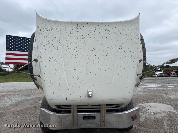 image for item FK2157 2006 Mack CT713 dump truck