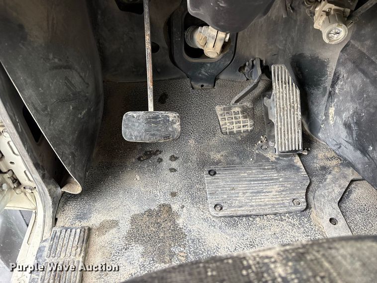 image for item FK2157 2006 Mack CT713 dump truck