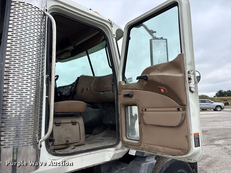 image for item FK2157 2006 Mack CT713 dump truck
