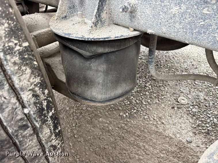image for item FK2157 2006 Mack CT713 dump truck