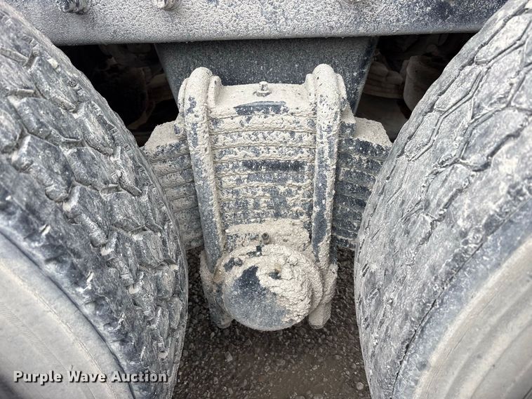 image for item FK2157 2006 Mack CT713 dump truck