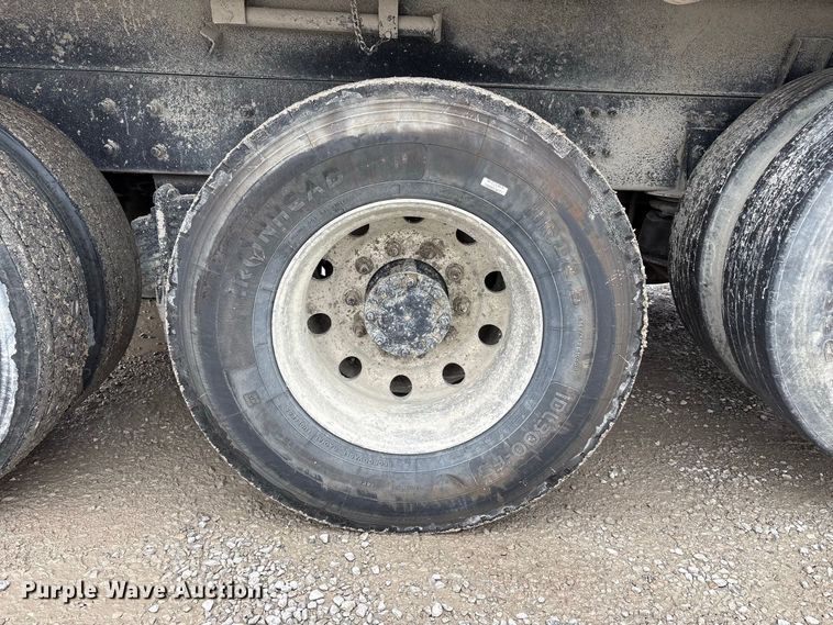 image for item FK2157 2006 Mack CT713 dump truck