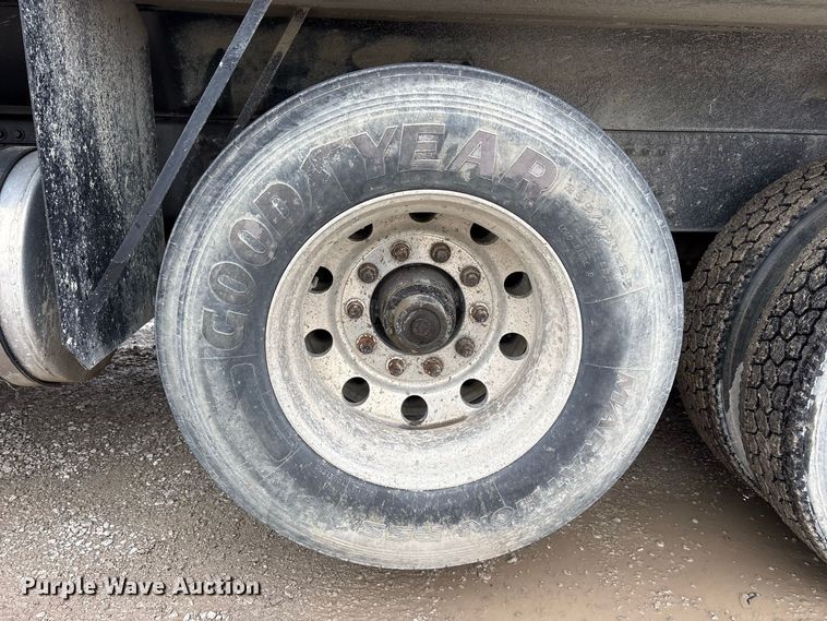 image for item FK2157 2006 Mack CT713 dump truck