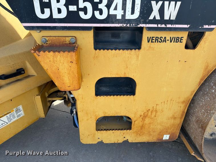 image for item FK2161 2003 Caterpillar CB-534D XW double drum vibratory roller