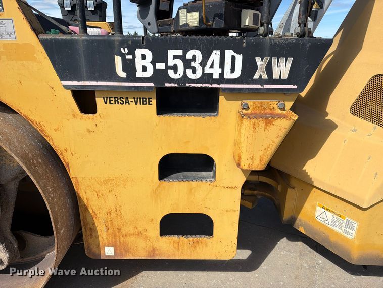 image for item FK2161 2003 Caterpillar CB-534D XW double drum vibratory roller