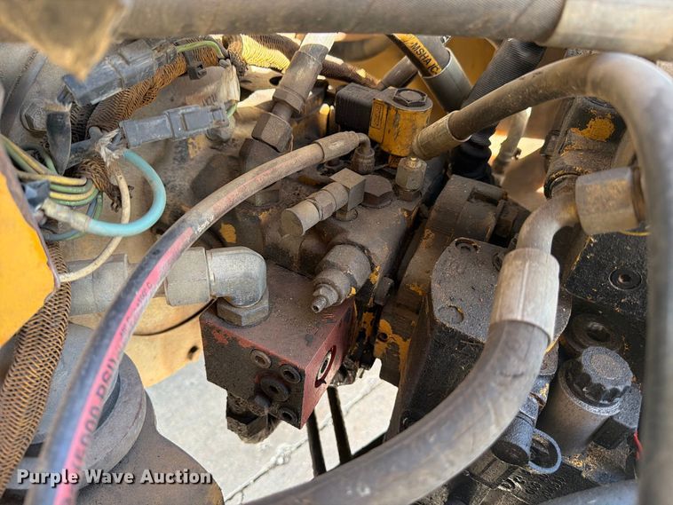 image for item FK2161 2003 Caterpillar CB-534D XW double drum vibratory roller