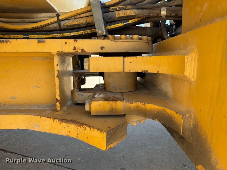 image for item FK2161 2003 Caterpillar CB-534D XW double drum vibratory roller