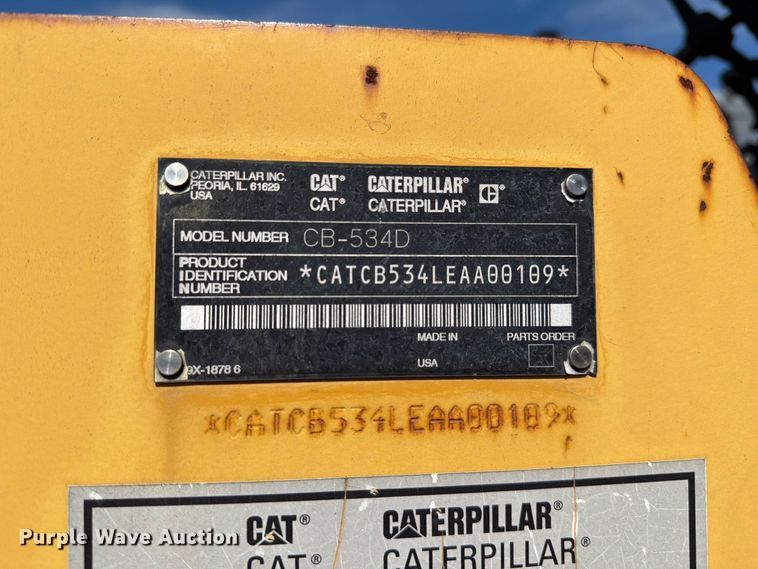 image for item FK2161 2003 Caterpillar CB-534D XW double drum vibratory roller
