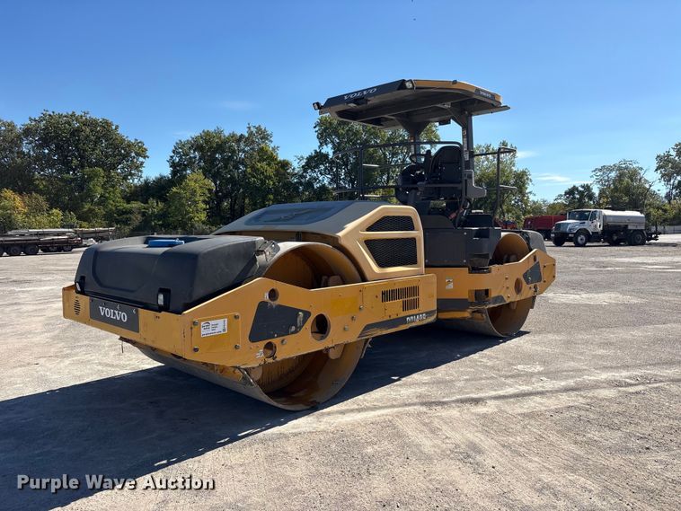 image for item FK2163 2014 Volvo DD140B double drum vibratory roller