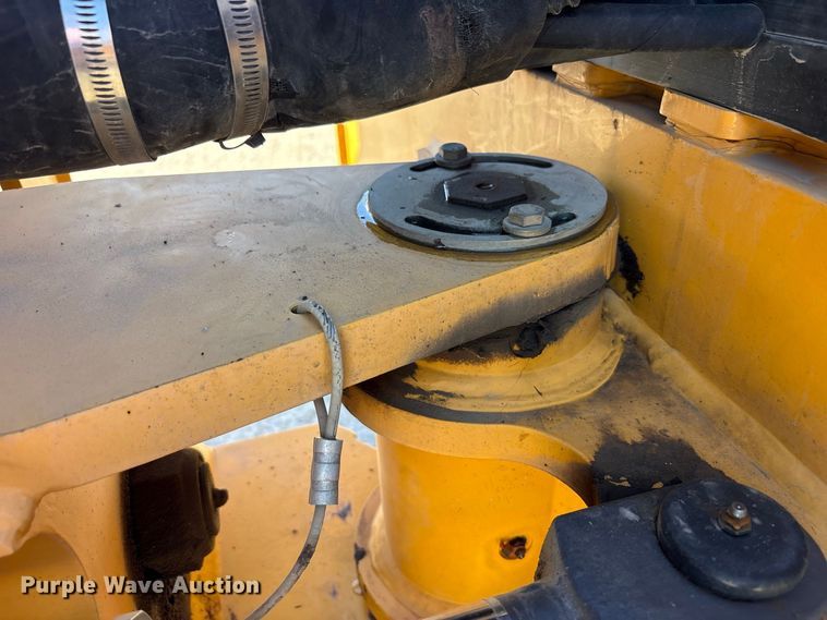 image for item FK2163 2014 Volvo DD140B double drum vibratory roller