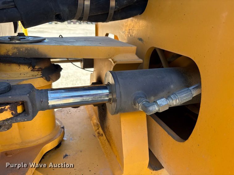 image for item FK2163 2014 Volvo DD140B double drum vibratory roller