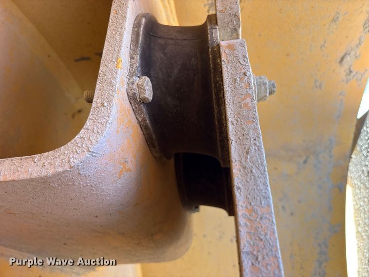 image for item FK2163 2014 Volvo DD140B double drum vibratory roller