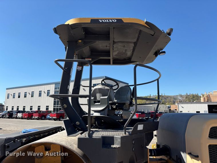 image for item FK2163 2014 Volvo DD140B double drum vibratory roller