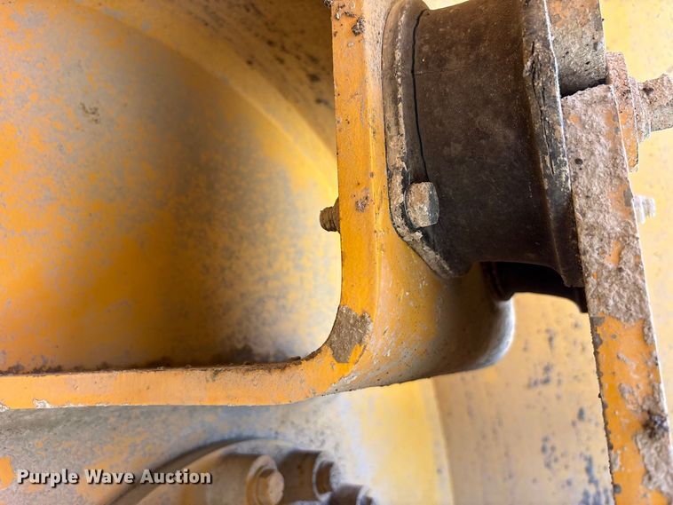 image for item FK2163 2014 Volvo DD140B double drum vibratory roller